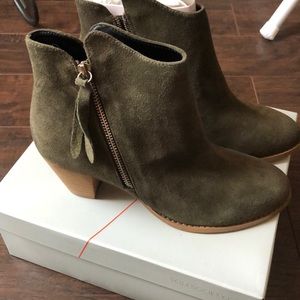 Sole Society Justina booties new in box 8.5